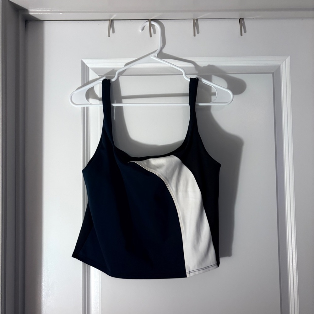 Athletic top